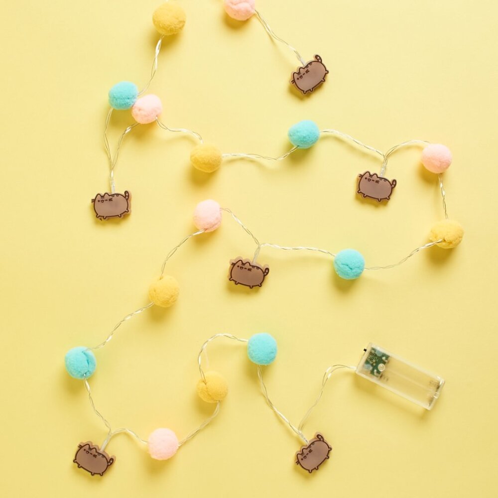 Pusheen Box Exclusive Winter 2020 Pom-Pom String Light Garland